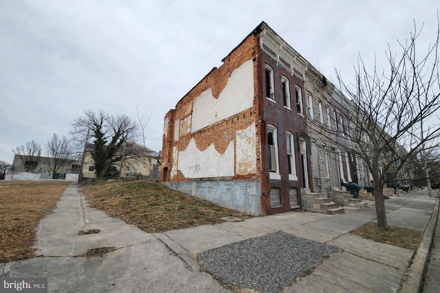 1902 Division Street Baltimore, MD 21217 - Photo 4 of 7 a view of a house with a yard