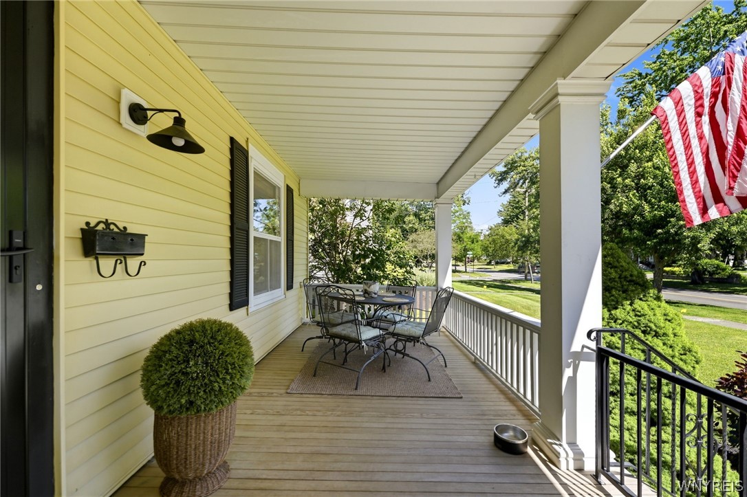 804 West Center Street Ridgeway, NY 14103 - Photo 3 of 41