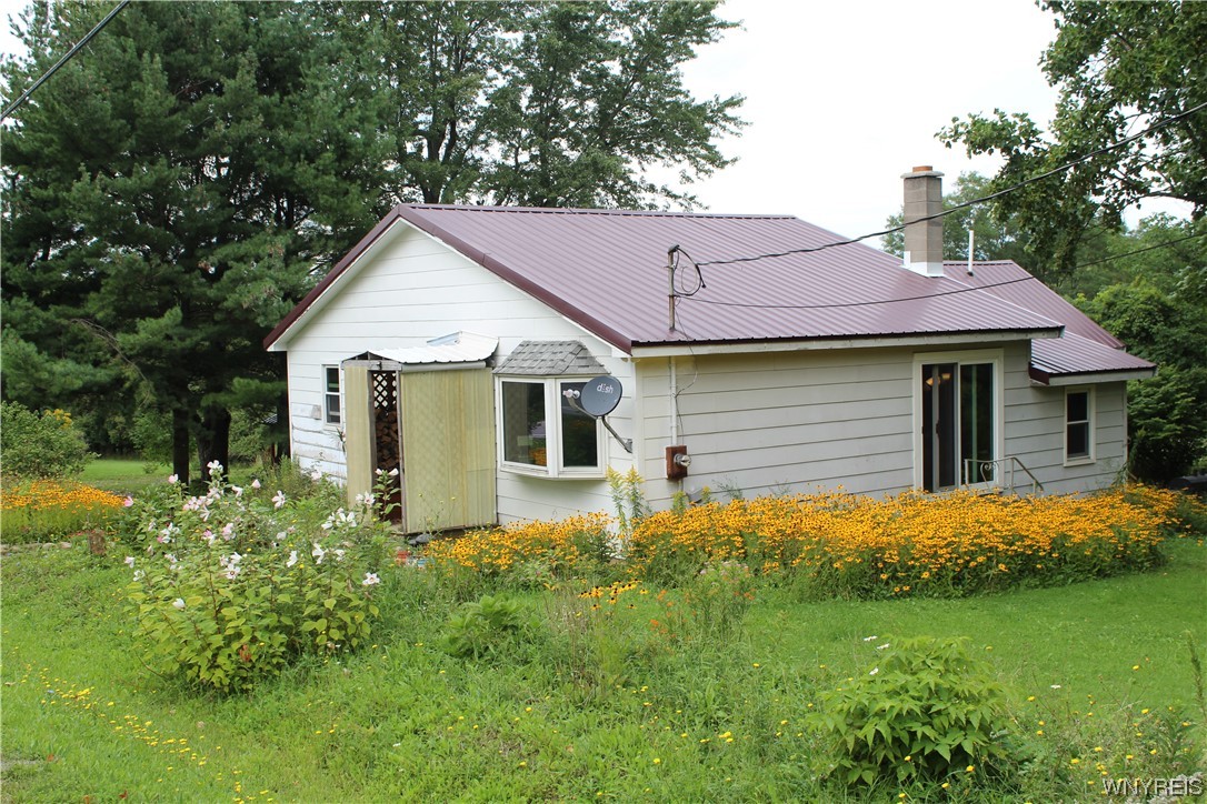 1987 Church Road Bennington, NY 14040 - Photo 1 of 1 Gallery Image 1