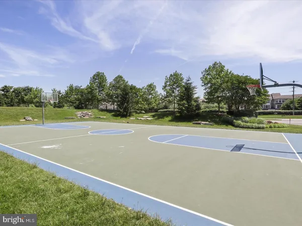a view of a tennis court