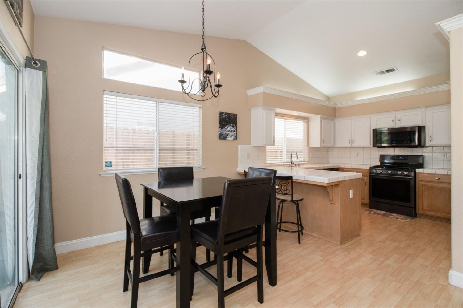 5252 West Decatur Avenue Fresno, CA 93722 - Photo 11 of 29 Gallery Image 11