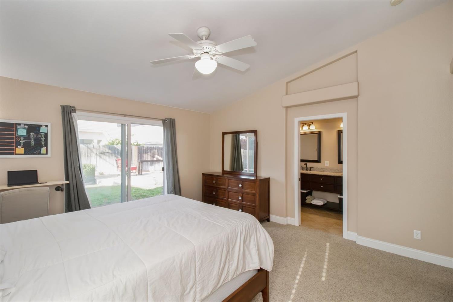 5252 West Decatur Avenue Fresno, CA 93722 - Photo 17 of 29 Gallery Image 17