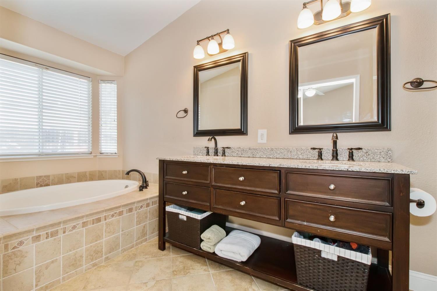 5252 West Decatur Avenue Fresno, CA 93722 - Photo 18 of 29 Gallery Image 18