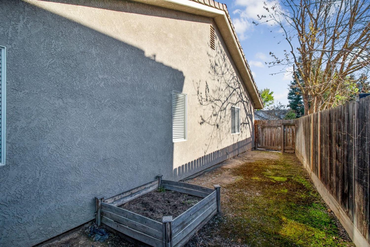 5252 West Decatur Avenue Fresno, CA 93722 - Photo 28 of 29 Gallery Image 28