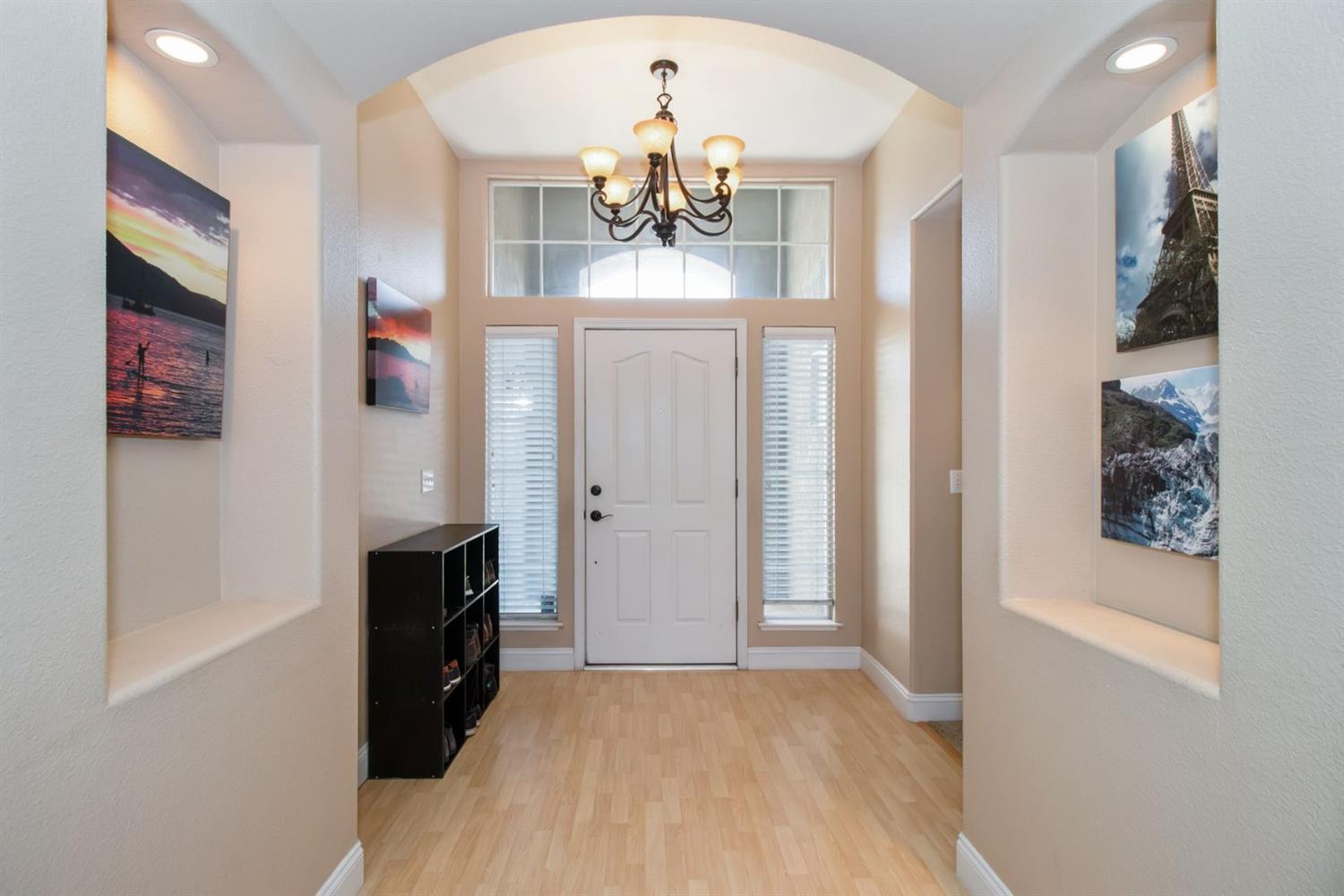 5252 West Decatur Avenue Fresno, CA 93722 - Photo 6 of 29 Gallery Image 6