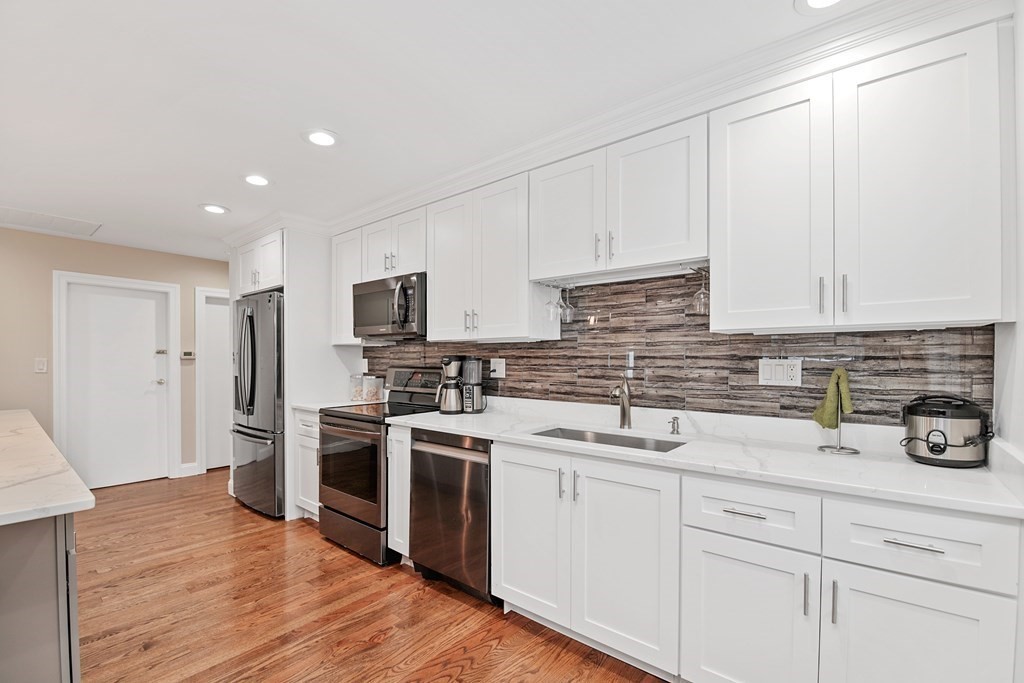 30 Fraser Road Framingham, MA 01702 - Photo 8 of 42 Gallery Image 8