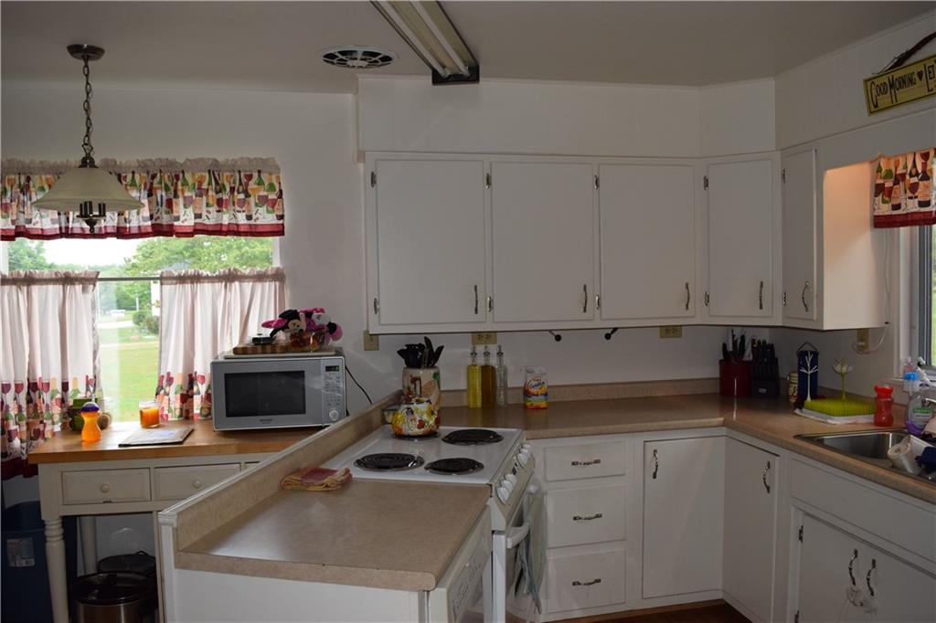 1174 Greenfield Road Mercer, PA 16137 - Photo 7 of 25