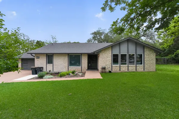 $2,350 | 513 Meadowbrook Drive, Georgetown, TX 78628