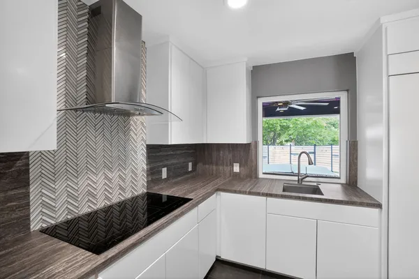 $2,350 | 513 Meadowbrook Drive, Georgetown, TX 78628