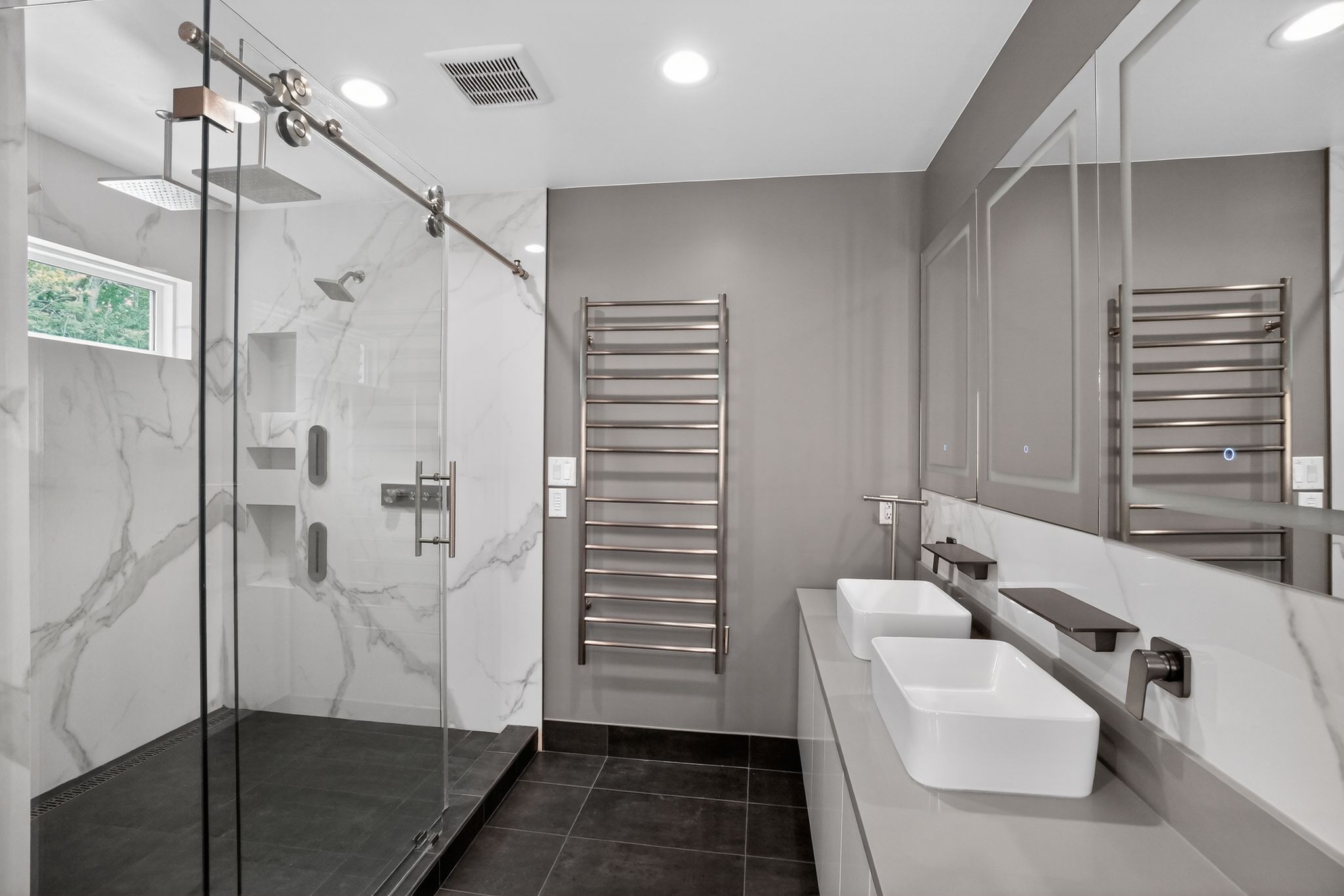 513 Meadowbrook Drive Georgetown, TX 78628 - Photo 12 of 22 a bathroom with a sink a toilet and shower