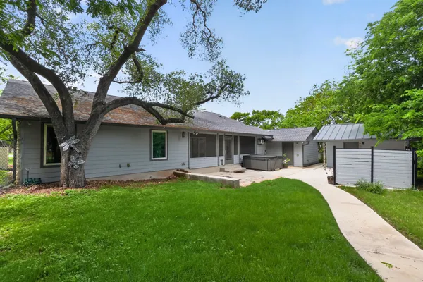 $2,350 | 513 Meadowbrook Drive, Georgetown, TX 78628