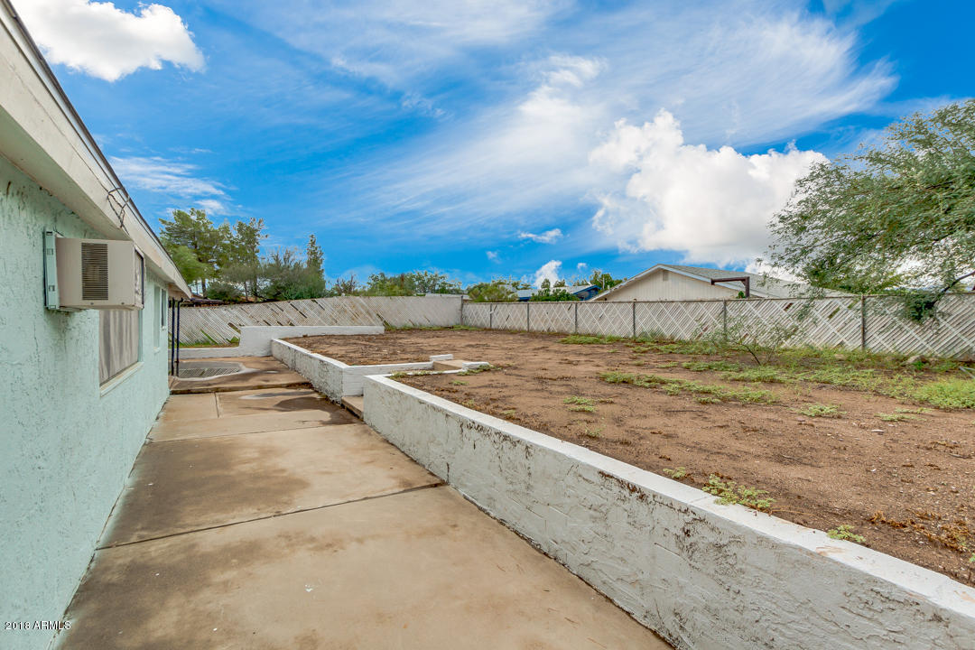 333 Danbury Road Kearny, AZ 85137 - Photo 11 of 30 Backyard