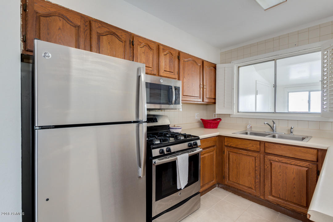 333 Danbury Road Kearny, AZ 85137 - Photo 15 of 30 Kitchen