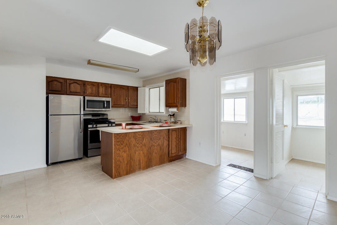 333 Danbury Road Kearny, AZ 85137 - Photo 17 of 30 Dining Room