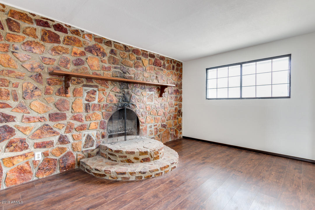 333 Danbury Road Kearny, AZ 85137 - Photo 21 of 30 Family Room