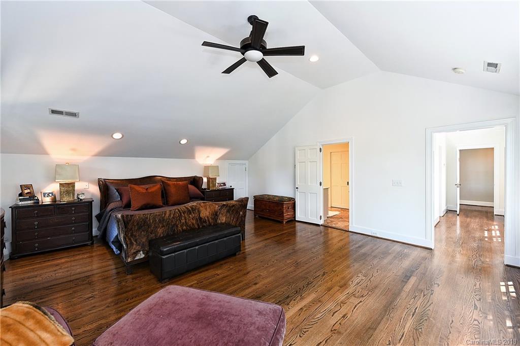 1626 Queens Road West Charlotte, NC 28207 - Photo 15 of 36 a living room with furniture and a wooden floor