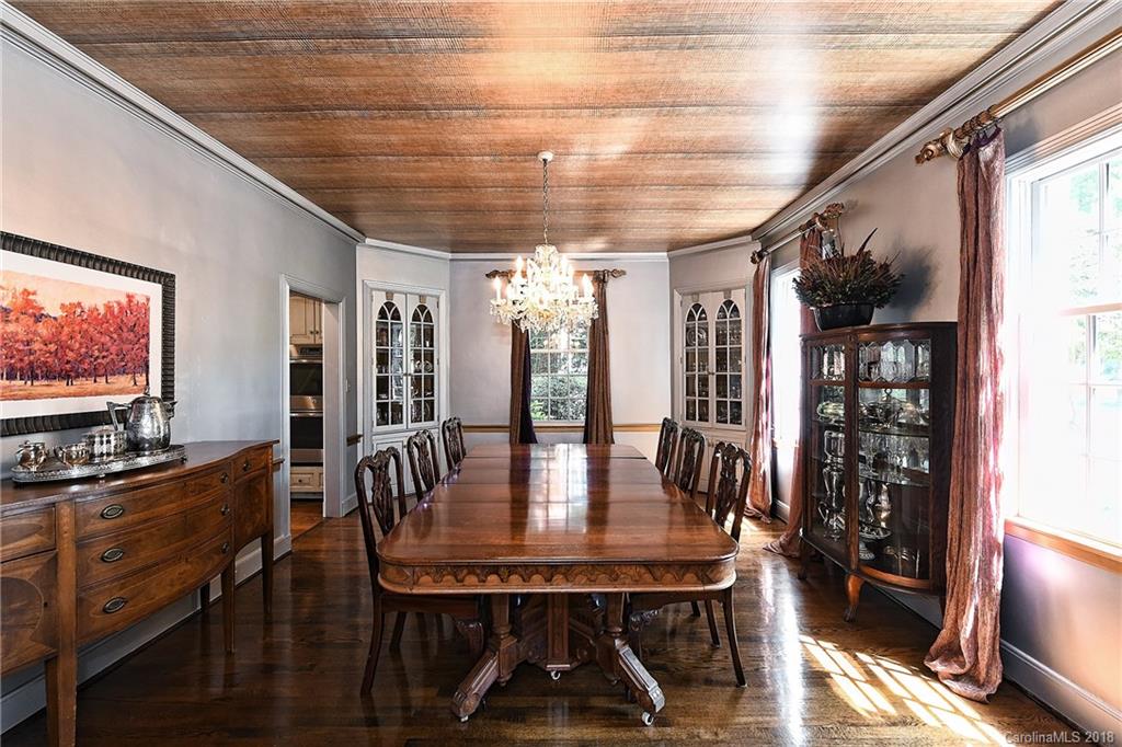 1626 Queens Road West Charlotte, NC 28207 - Photo 5 of 36 a dining room with furniture and window