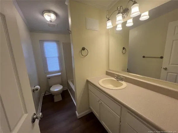 a view of a terrace with sky view