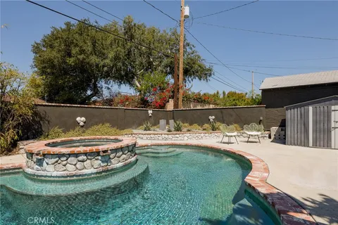 a view of outdoor space yard and patio