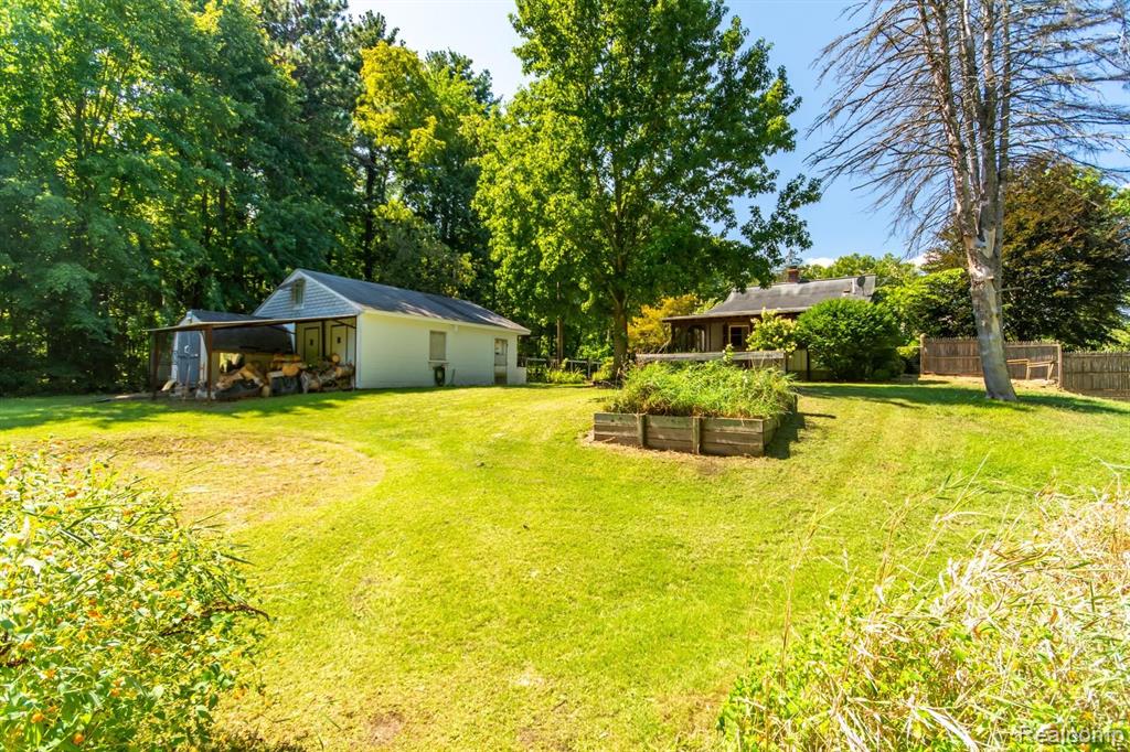 20621 Clark Road Belleville, MI 48111 - Photo 33 of 42
