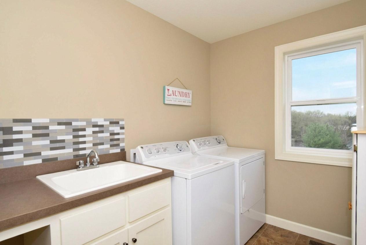 359 Riverside Circle Anoka, MN 55303 - Photo 18 of 34