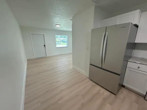 $1,800 | 2147 Sibley Avenue, Fort Pierce, FL 34982