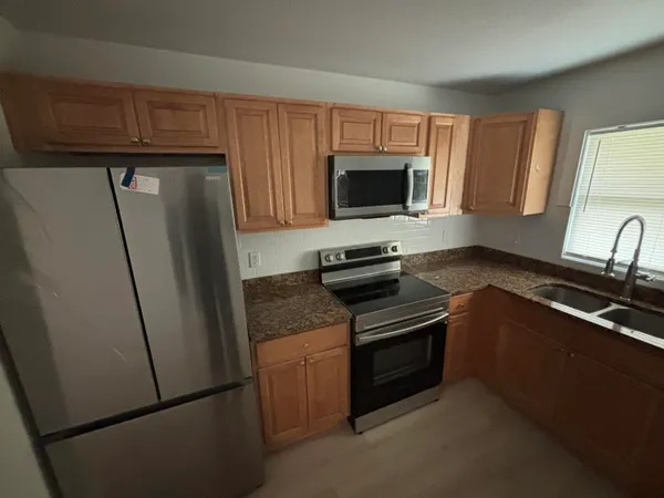 $1,800 | 2147 Sibley Avenue, Fort Pierce, FL 34982