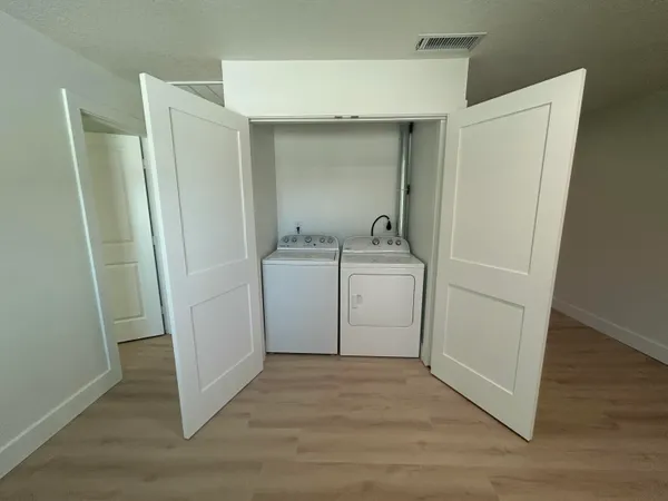 $1,800 | 2147 Sibley Avenue, Fort Pierce, FL 34982