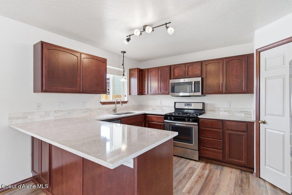 2444 North Sparrow Loop Post Falls, ID 83854 - Photo 11 of 39 Kitchen