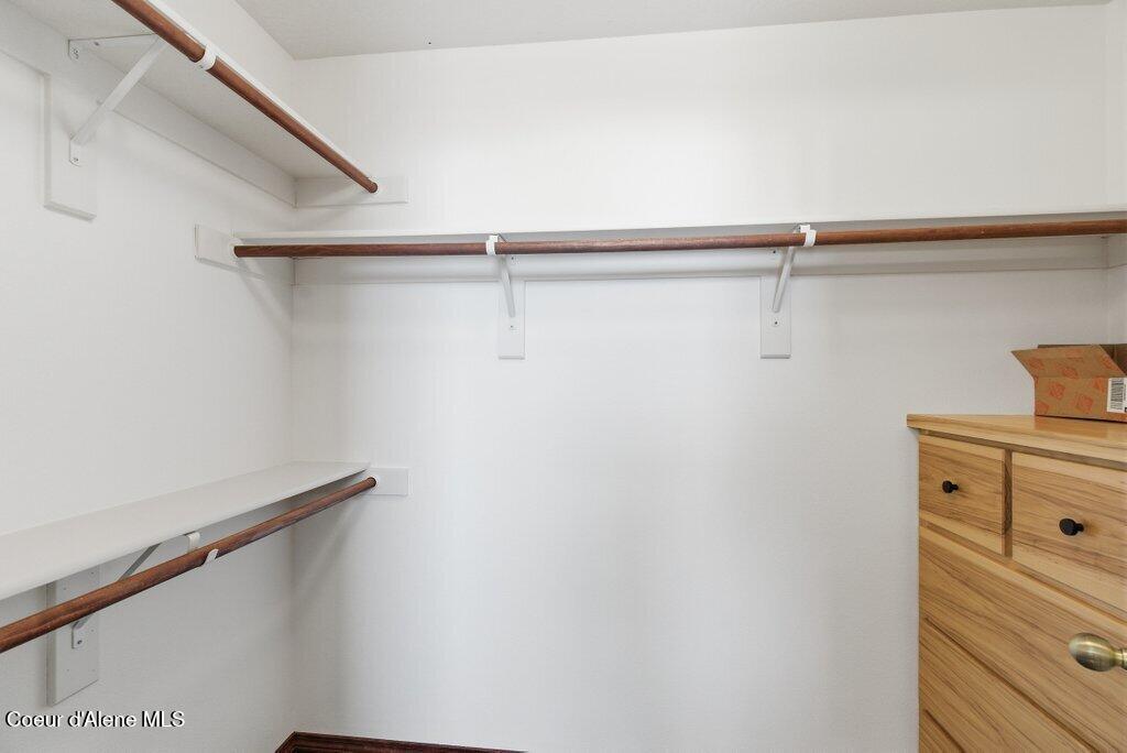 2444 North Sparrow Loop Post Falls, ID 83854 - Photo 28 of 39 Master Closet
