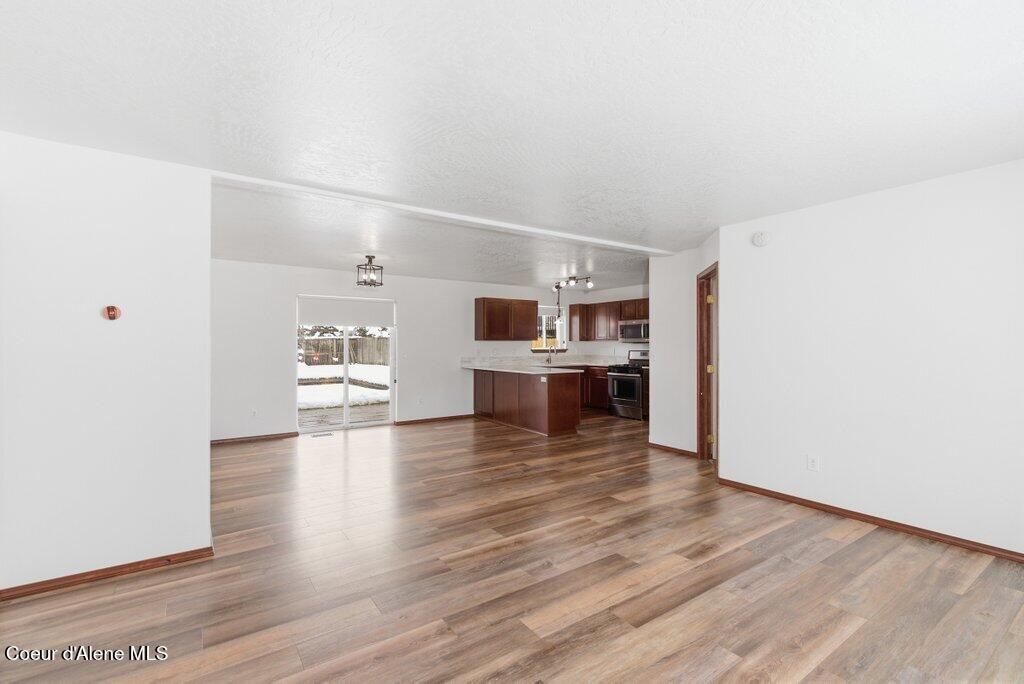 2444 North Sparrow Loop Post Falls, ID 83854 - Photo 4 of 39 Entryway