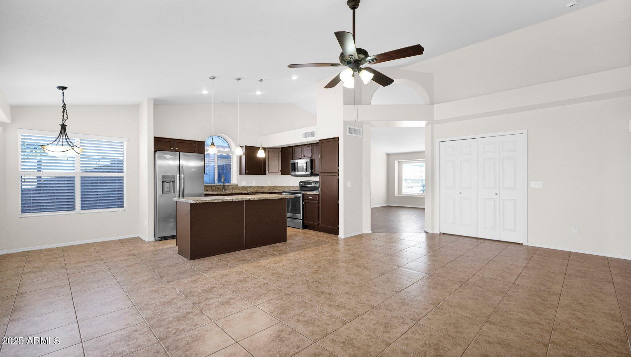 618 West Tumbleweed Road Gilbert, AZ 85233 - Photo 13 of 35 12-web-or-mls-_KLP0191