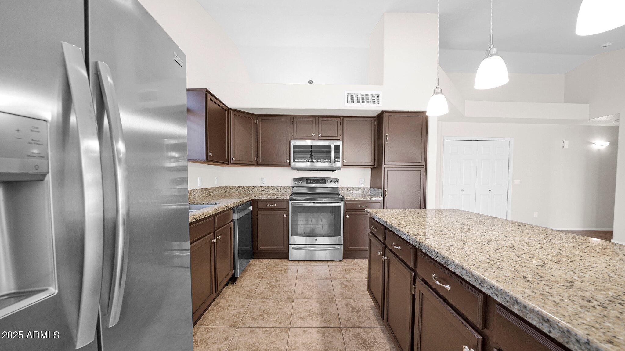 618 West Tumbleweed Road Gilbert, AZ 85233 - Photo 19 of 35 19-web-or-mls-_KLP0204