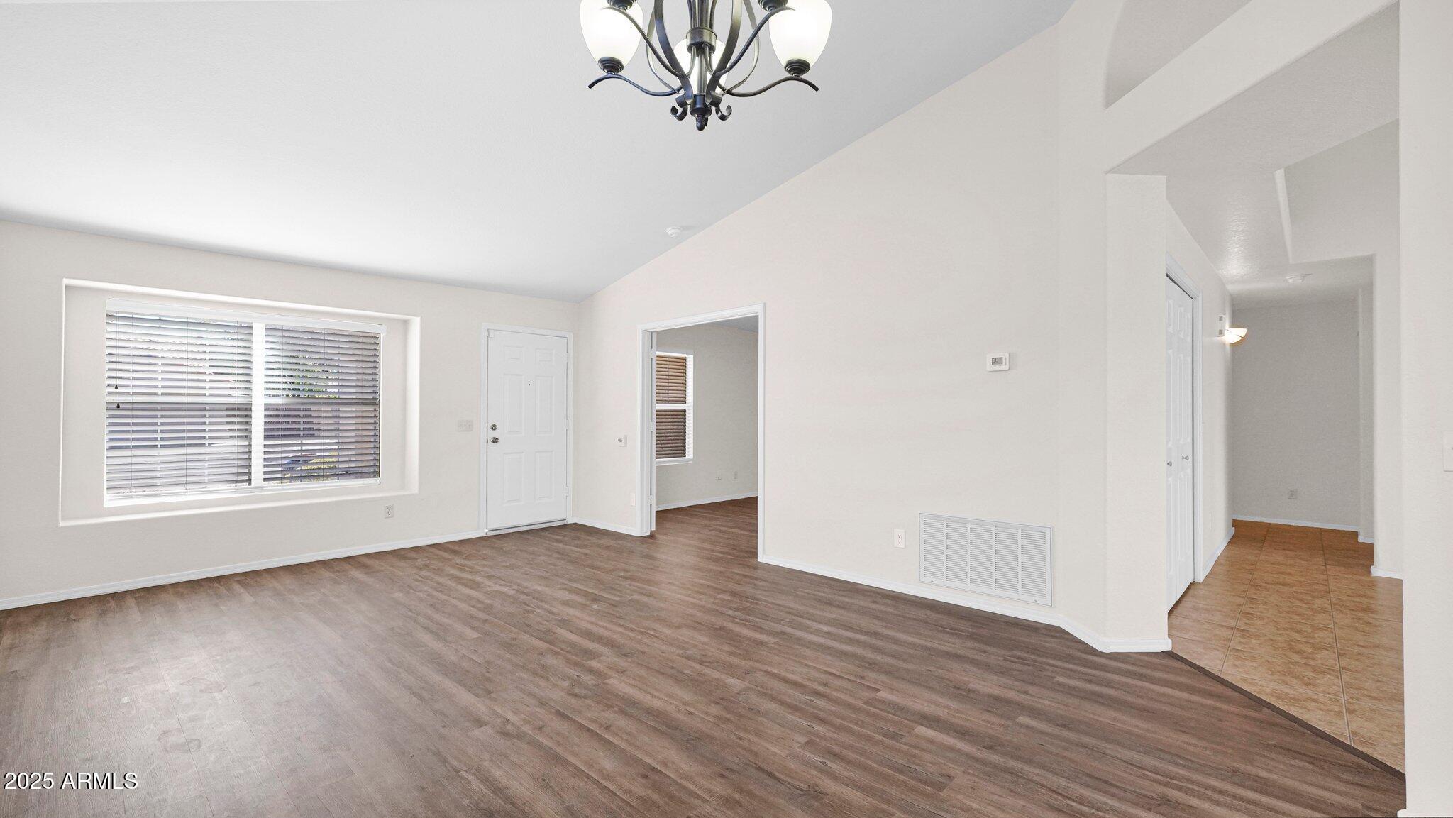 618 West Tumbleweed Road Gilbert, AZ 85233 - Photo 5 of 35 7-web-or-mls-_KLP0181