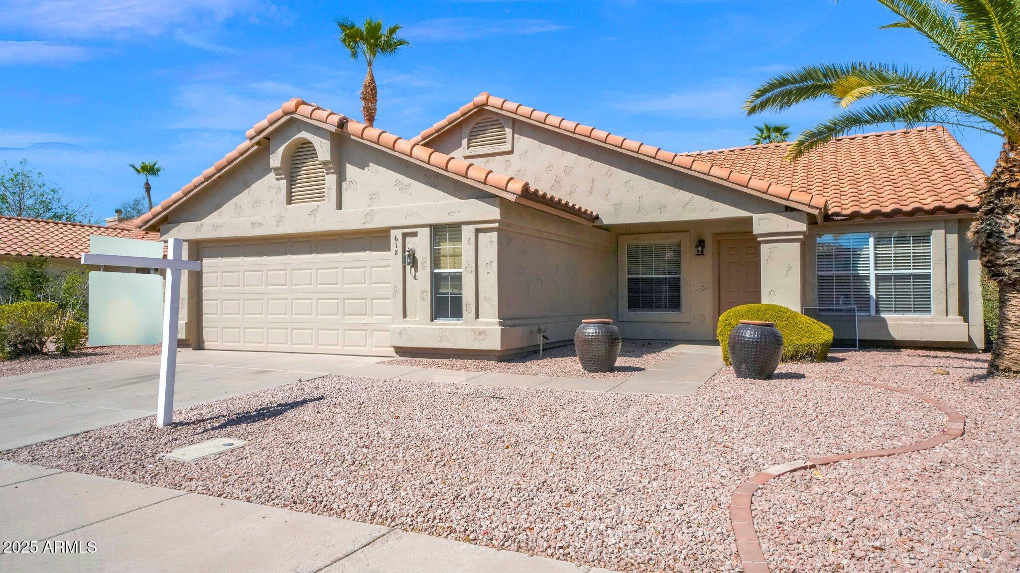 618 West Tumbleweed Road Gilbert, AZ 85233 - Photo 7 of 35 3-web-or-mls-_KLP0175