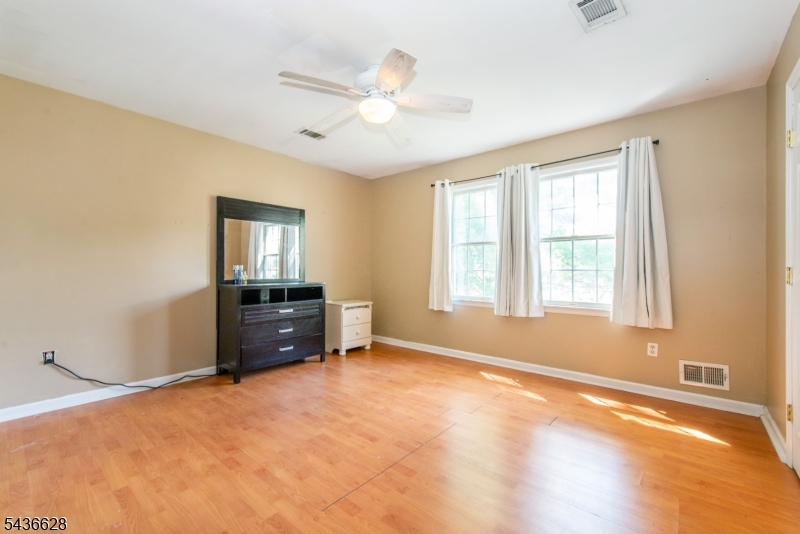 5 Kingston Court Oak Ridge, NJ 07438 - Photo 40 of 49
