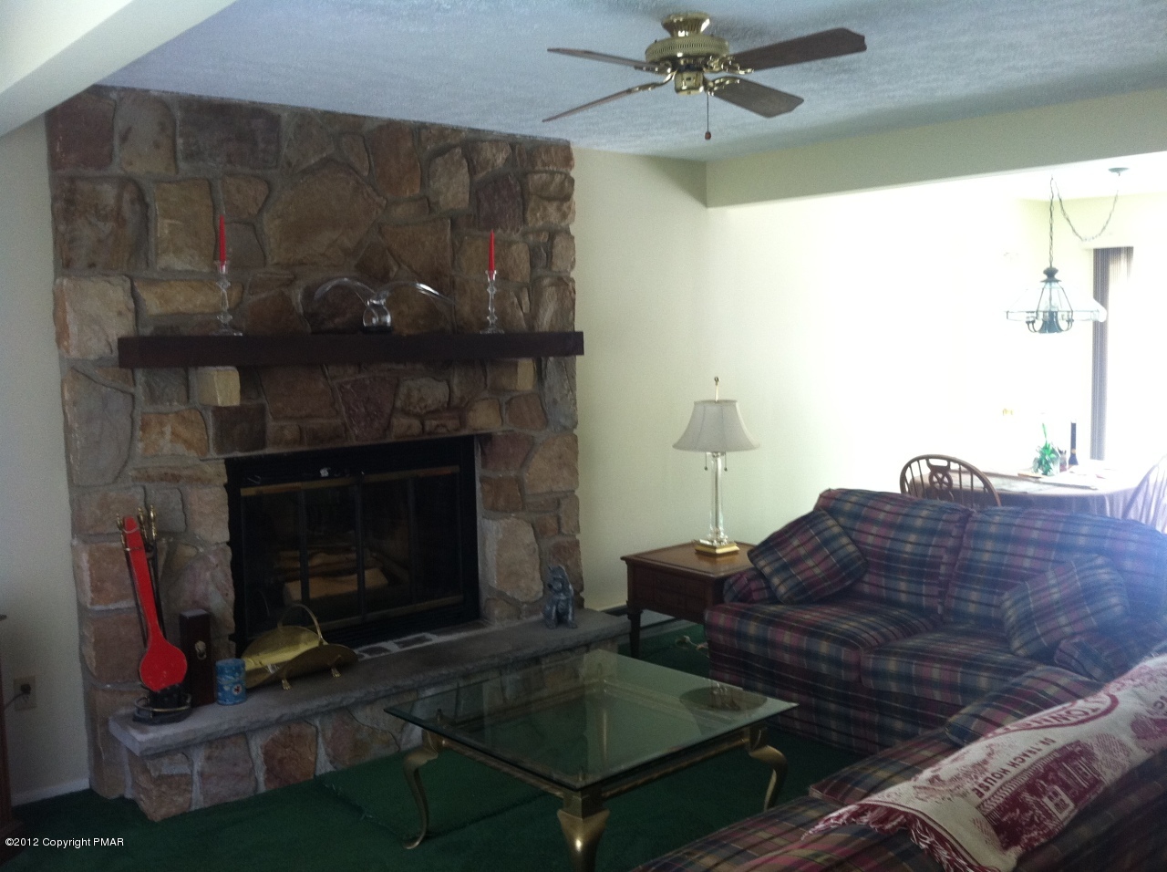 125 Chetco Road Albrightsville, PA 18210 - Photo 3 of 14 Living Room