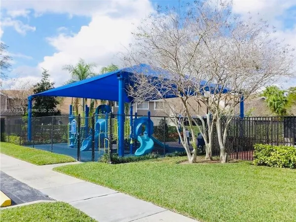 $2,995 | 614 Woodgate Circle, Unit C, Sunrise, FL 33326