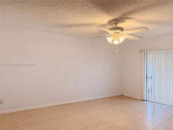 $2,995 | 614 Woodgate Circle, Unit C, Sunrise, FL 33326