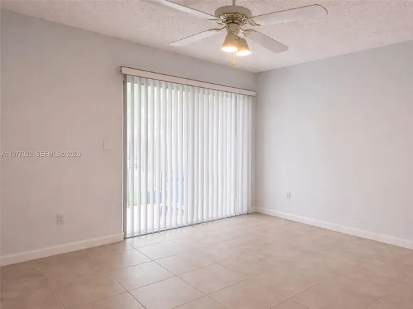 $2,995 | 614 Woodgate Circle, Unit C, Sunrise, FL 33326