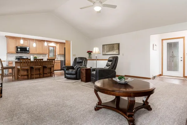 $385,000 | 6658 Nestlewood Drive, Roscoe, IL 61073