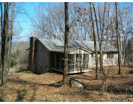 10 Stagecoach Road Amherst, MA 01002 - Photo 3 of 19