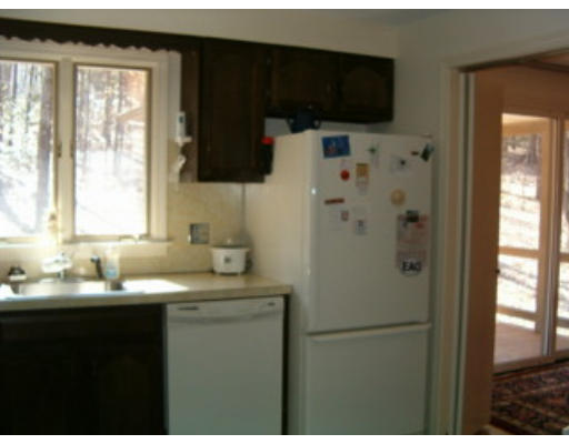 10 Stagecoach Road Amherst, MA 01002 - Photo 7 of 19