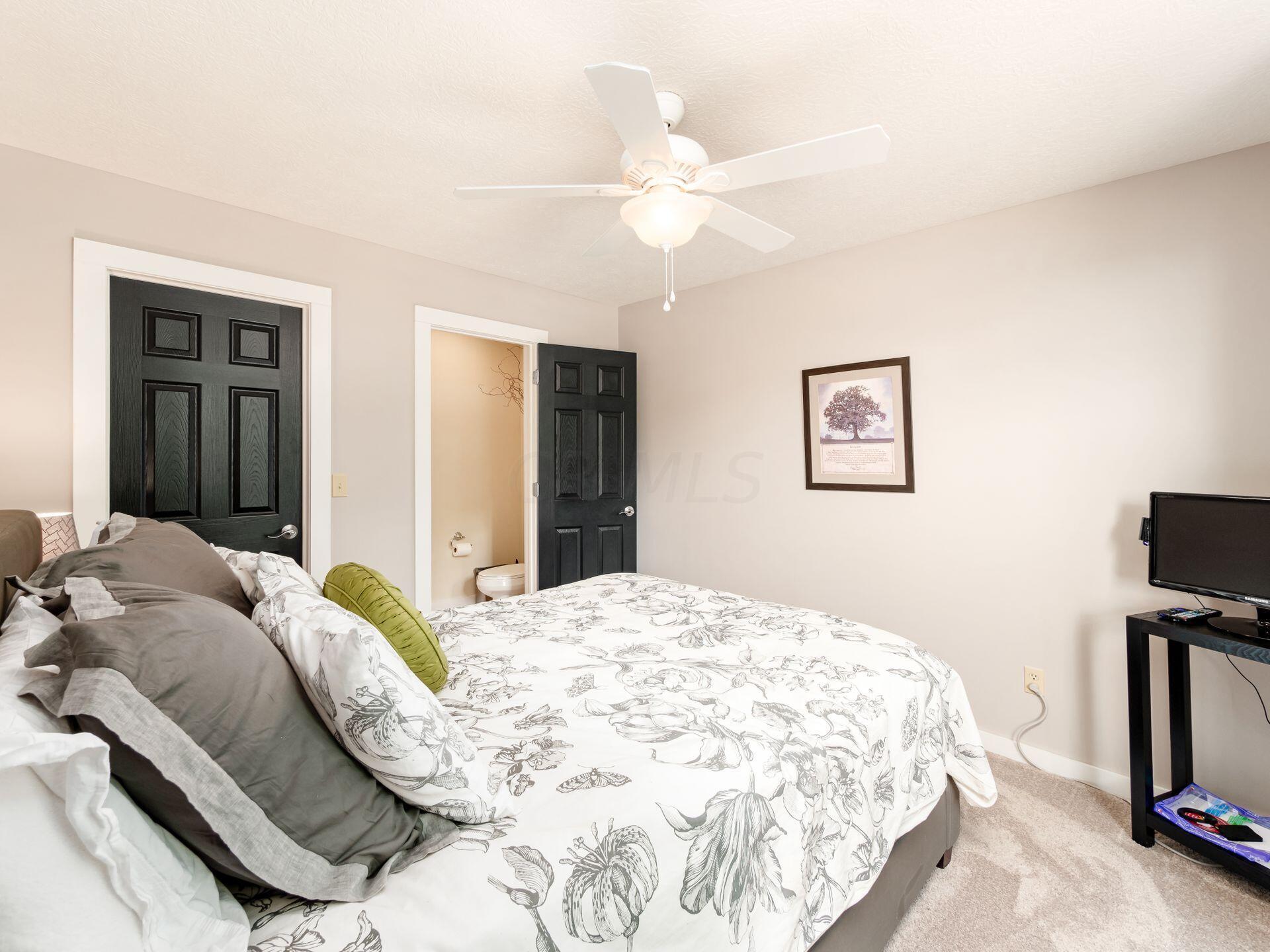 154 Quailrun Road Thornville, OH 43076 - Photo 34 of 89 2nd floor guest bedroom