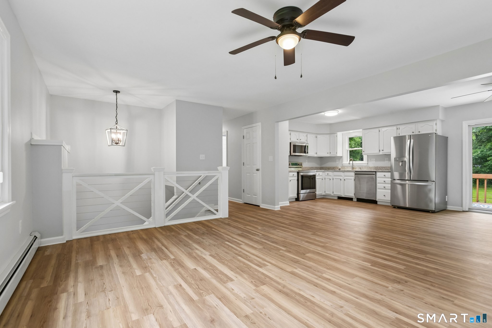 33 Deer Ridge Road Stonington, CT 06378 - Photo 2 of 8 Gallery Image 2