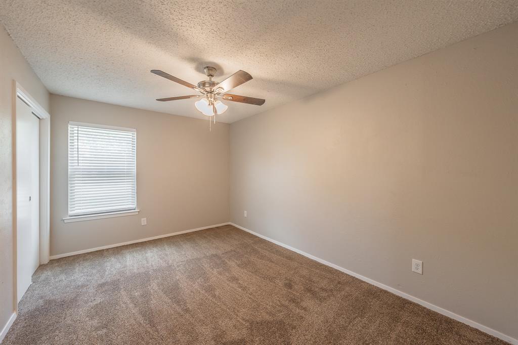 717 Blue Ridge Trail Saginaw, TX 76179 - Photo 23 of 40