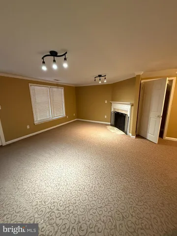 $3,100 | 4221 Devonwood Way, Woodbridge, VA 22192