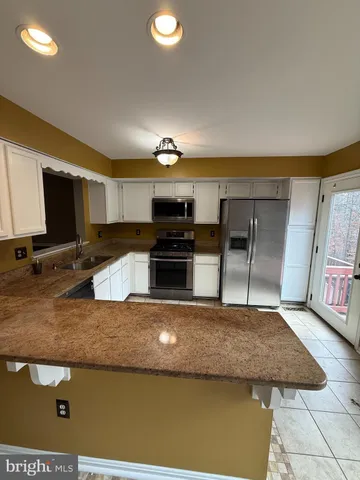 $3,100 | 4221 Devonwood Way, Woodbridge, VA 22192