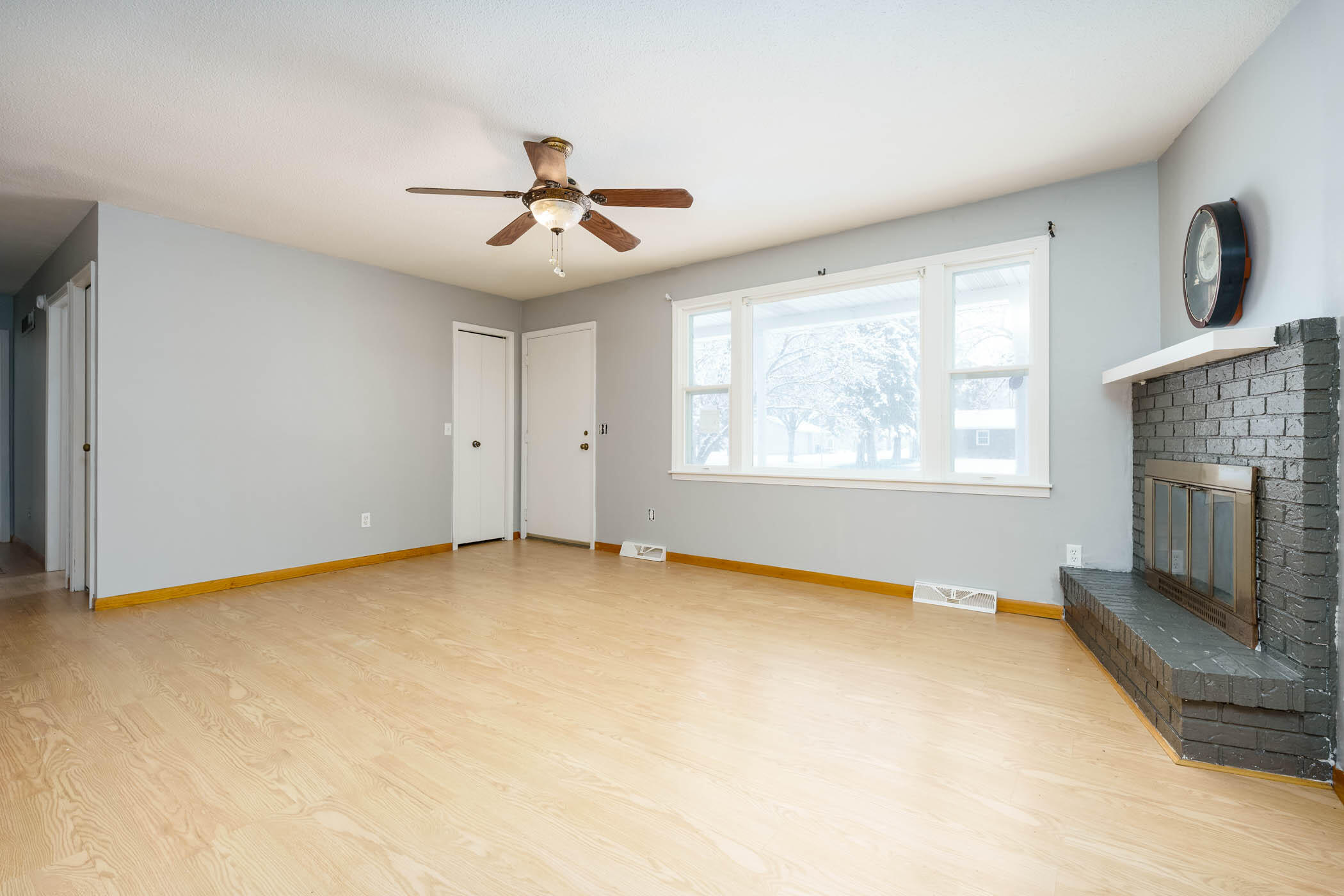 17271 Mackinaw Three Rivers, MI 49093 - Photo 8 of 40 Mackinaw_17271_ThreeRivers_49093-4