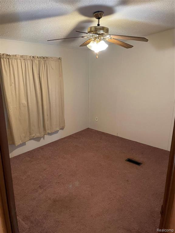 9414 North Lewis Road Clio, MI 48420 - Photo 13 of 20